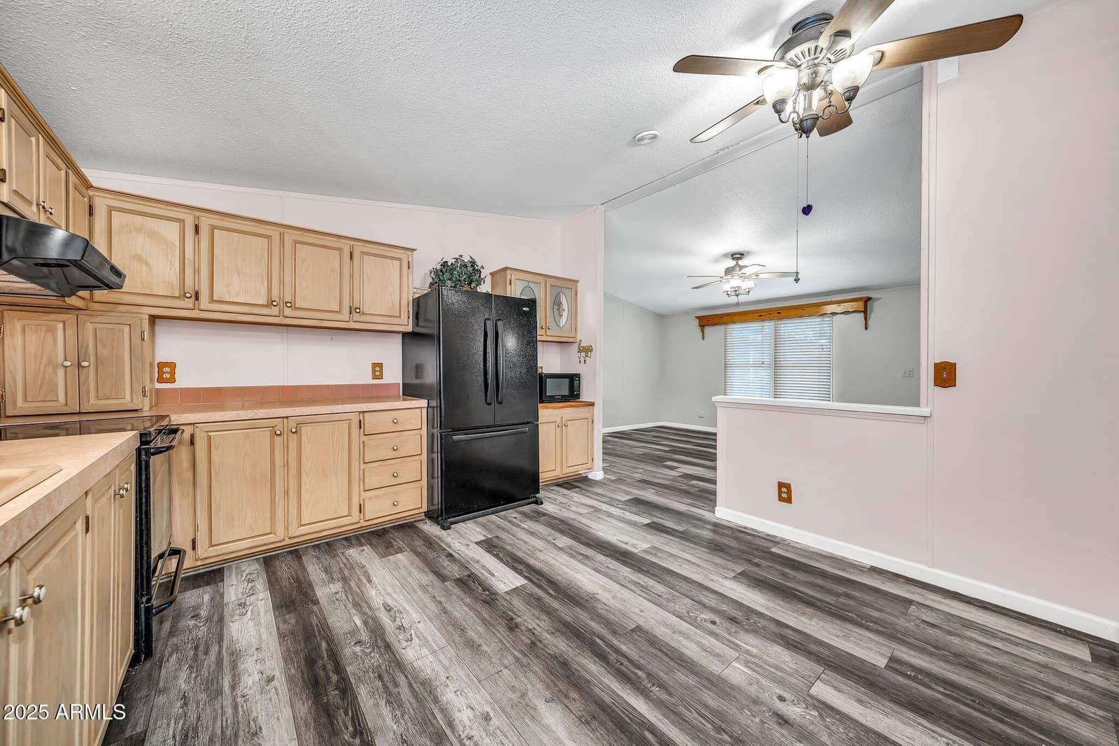 19401 N 7TH Street 142, Phoenix, AZ 85024 — photo 11 of 37
