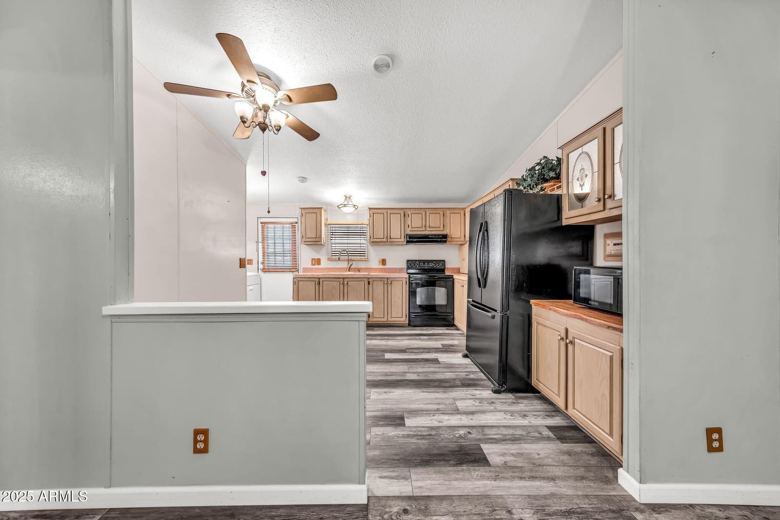 19401 N 7TH Street 142, Phoenix, AZ 85024 — photo 15 of 37