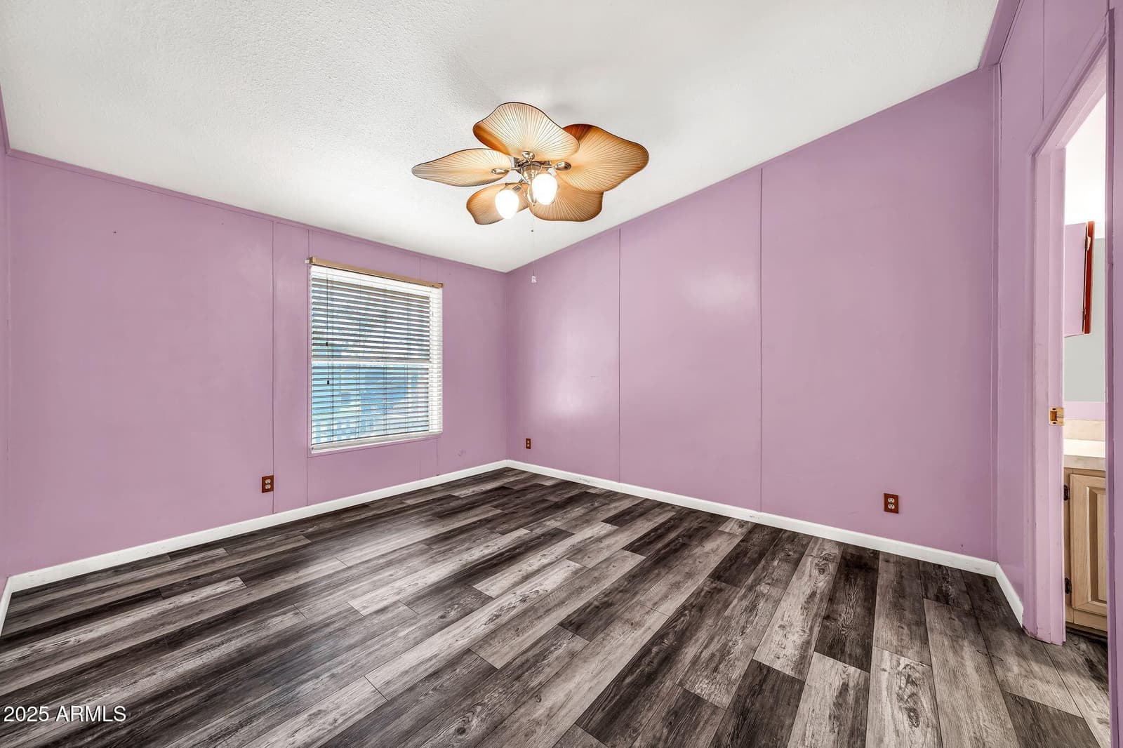 19401 N 7TH Street 142, Phoenix, AZ 85024 — photo 21 of 37