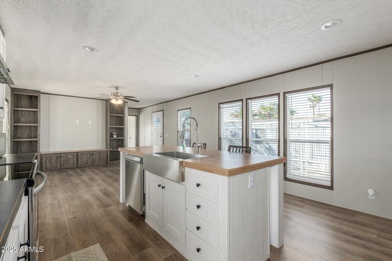 2060 N CENTER Street 238, Mesa, AZ 85201 — photo 8 of 33