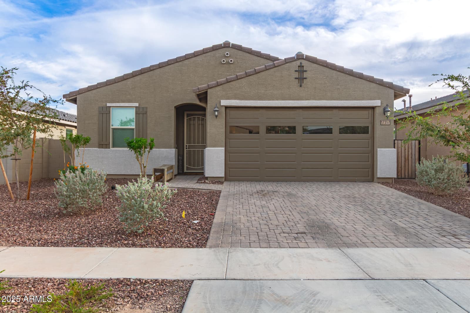 17357 W RUNNING DEER Trail, Surprise, AZ 85387 — photo 2 of 22