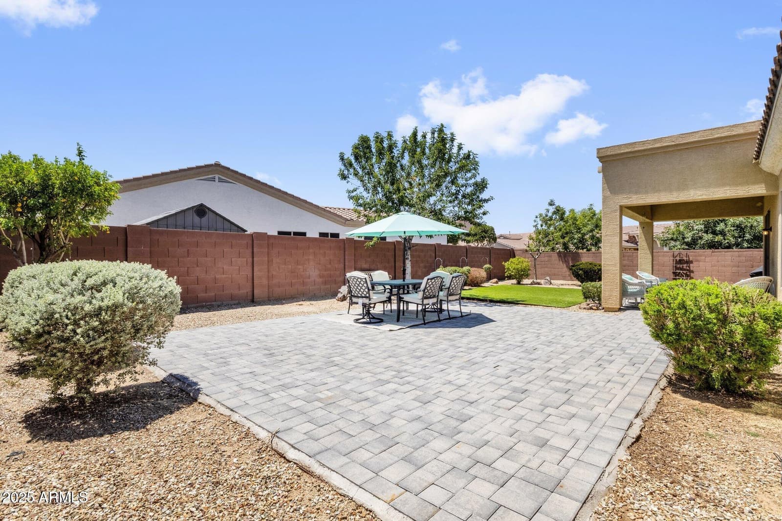 16528 N 181ST Drive, Surprise, AZ 85388 — photo 8 of 33