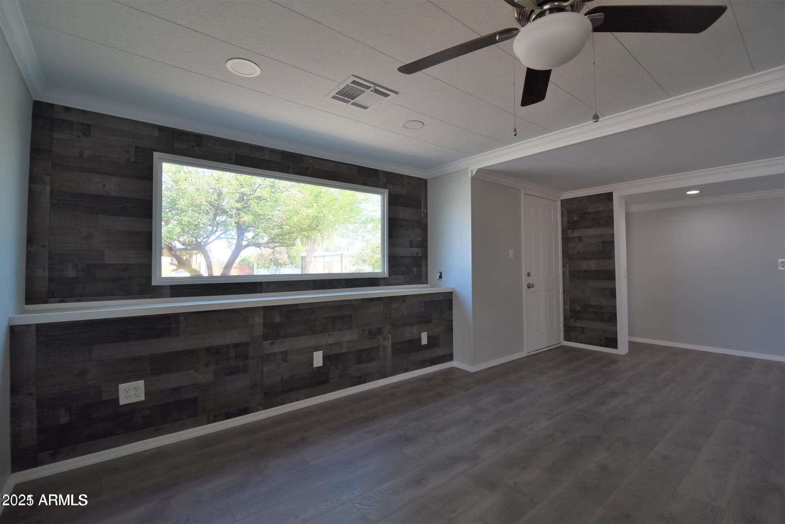 672 S 93RD Way, Mesa, AZ 85208 — photo 6 of 39