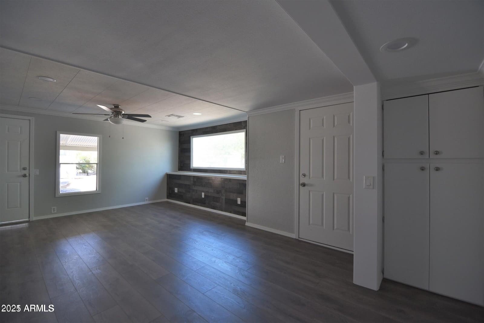 672 S 93RD Way, Mesa, AZ 85208 — photo 9 of 39