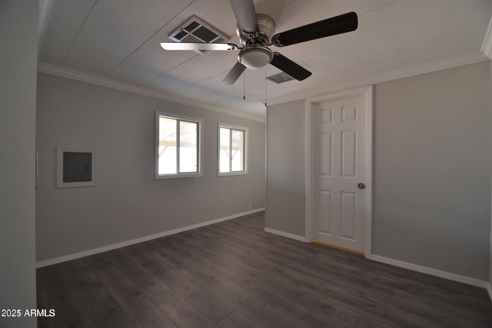 672 S 93RD Way, Mesa, AZ 85208 — photo 27 of 39