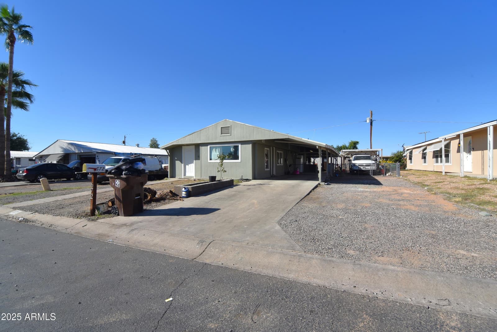 672 S 93RD Way, Mesa, AZ 85208 — photo 4 of 39