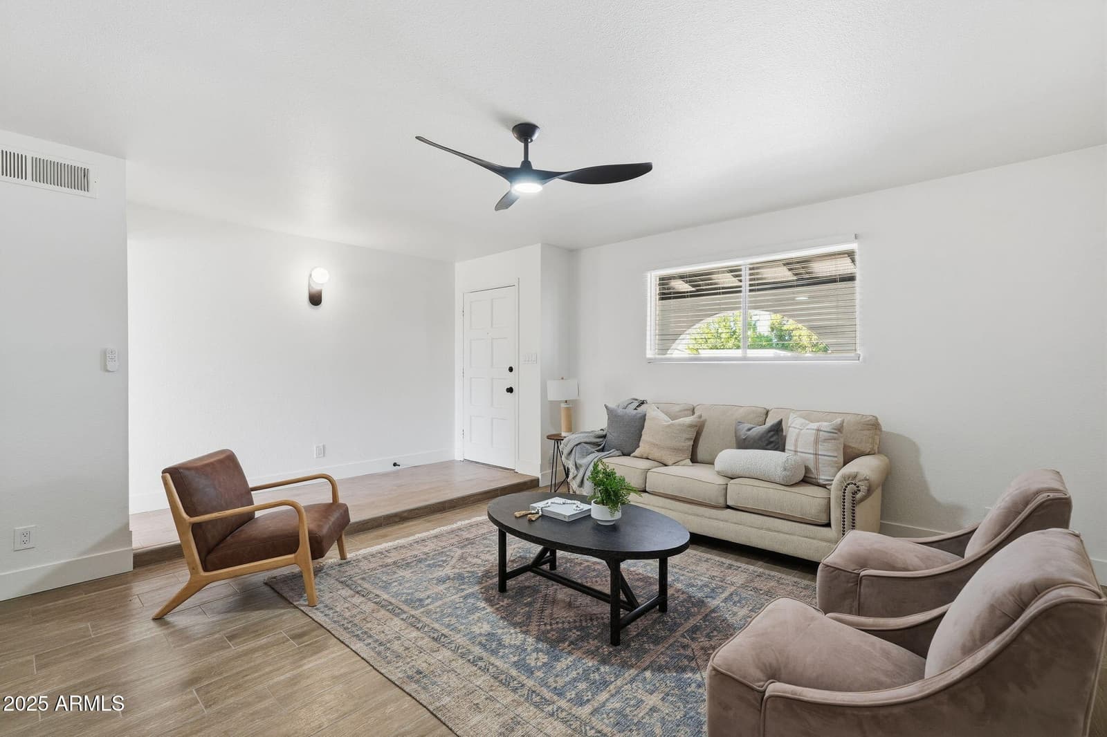 403 W GAIL Drive, Chandler, AZ 85225 — photo 10 of 41