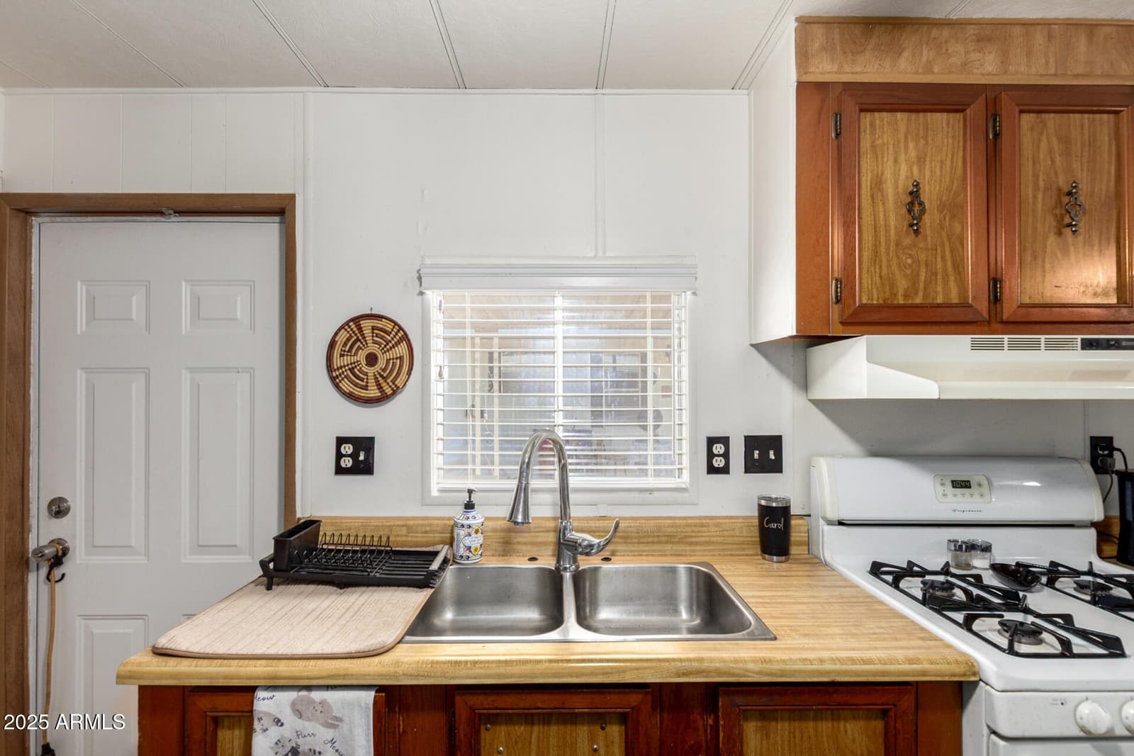 2650 W UNION HILLS Drive 370, Phoenix, AZ 85027 — photo 10 of 40