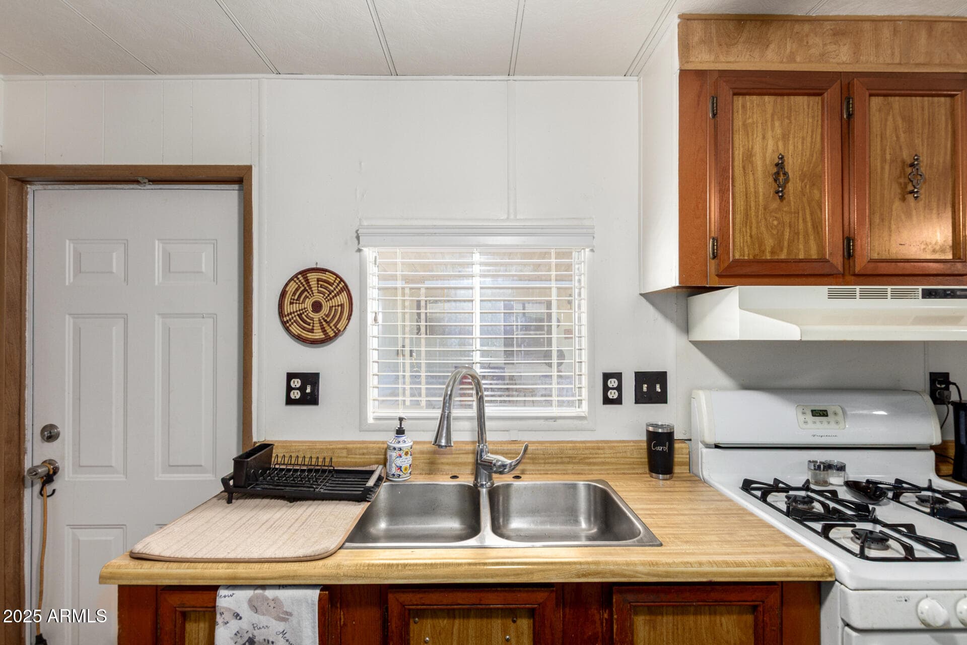 2650 W UNION HILLS Drive 370, Phoenix, AZ 85027 — photo 10 of 40