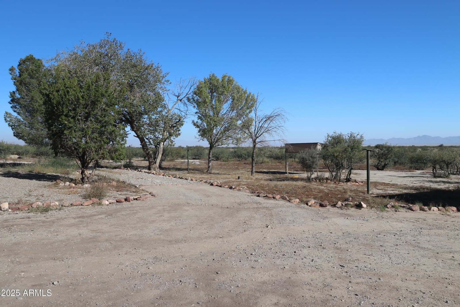704 W CALLE CONNECTICUT, Cochise, AZ 85606 — photo 11 of 37