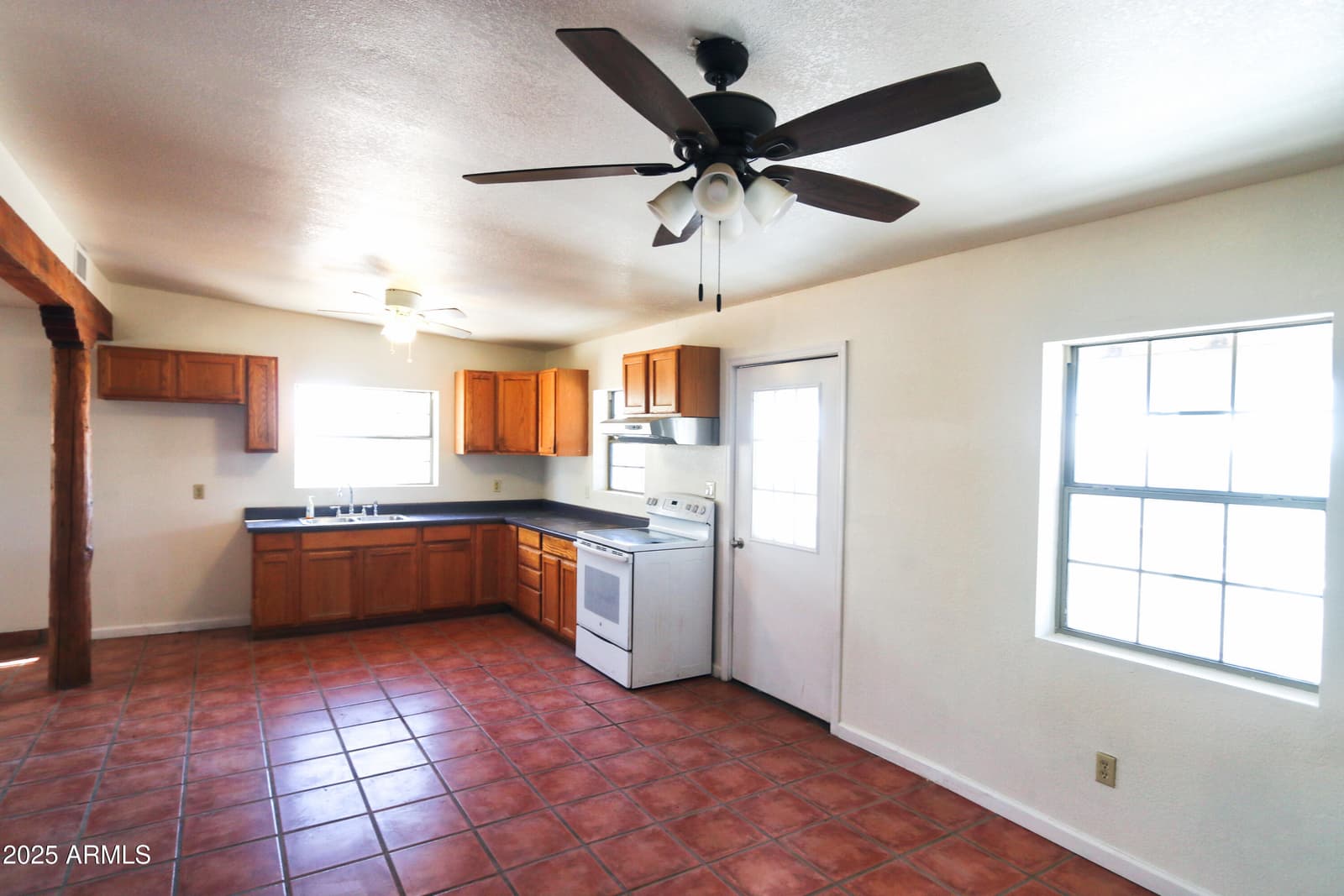 704 W CALLE CONNECTICUT, Cochise, AZ 85606 — photo 19 of 37