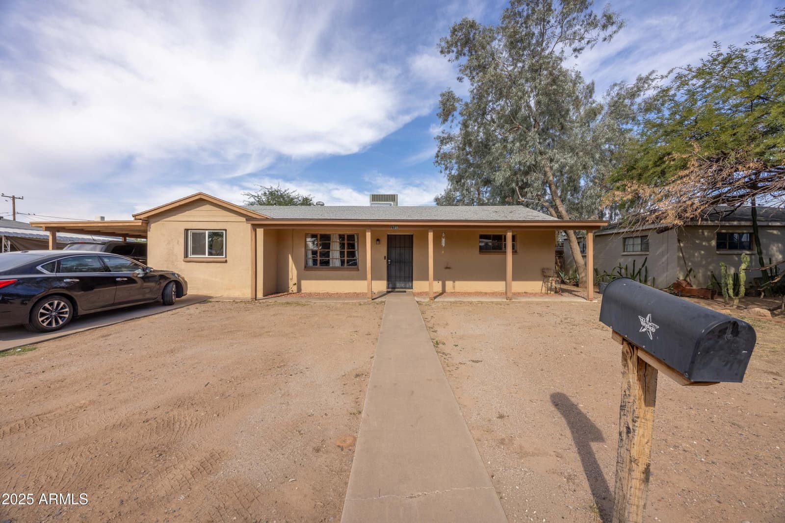2736 W EL CAMINITO Drive, Phoenix, AZ 85051 — photo 3 of 36