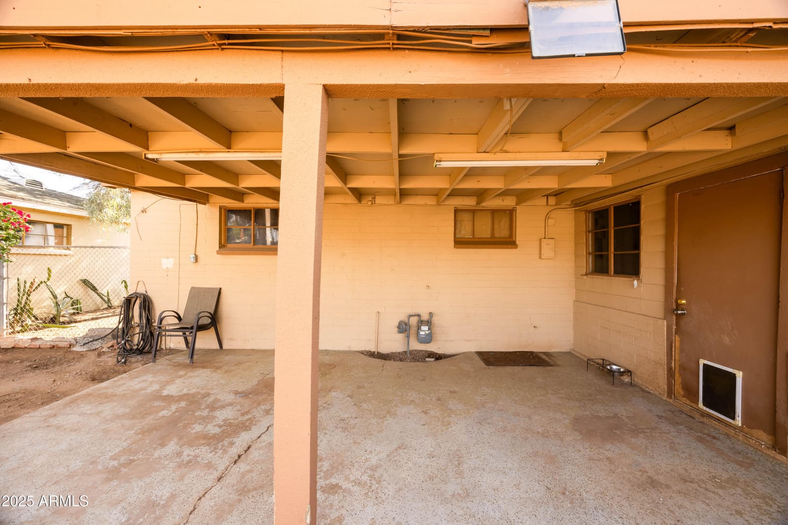 2736 W EL CAMINITO Drive, Phoenix, AZ 85051 — photo 4 of 36