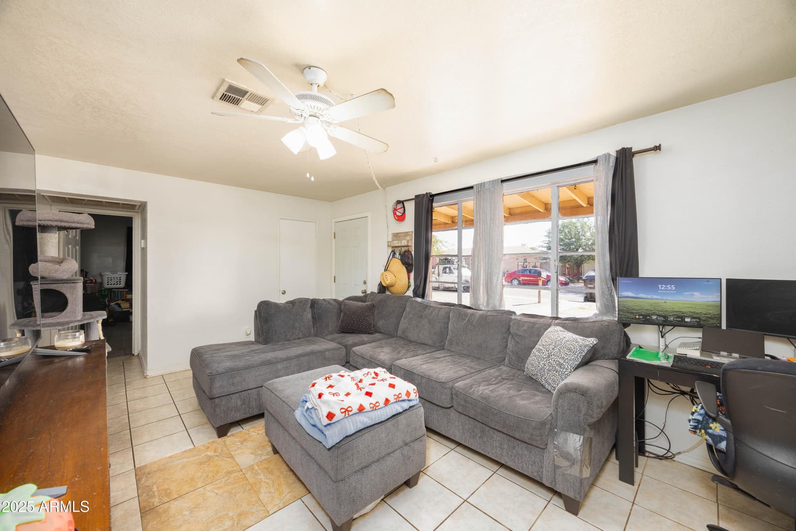 2736 W EL CAMINITO Drive, Phoenix, AZ 85051 — photo 6 of 36