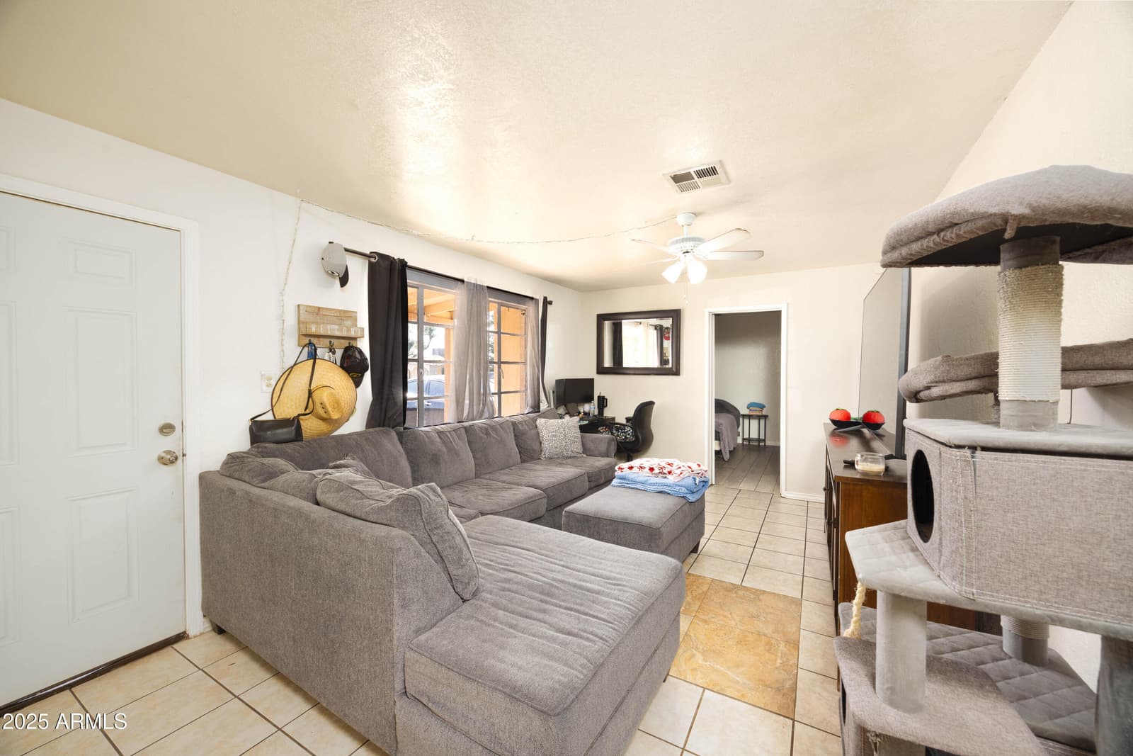 2736 W EL CAMINITO Drive, Phoenix, AZ 85051 — photo 8 of 36