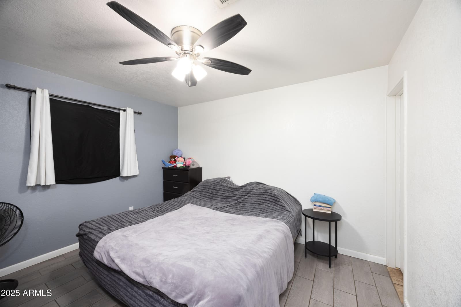 2736 W EL CAMINITO Drive, Phoenix, AZ 85051 — photo 17 of 36
