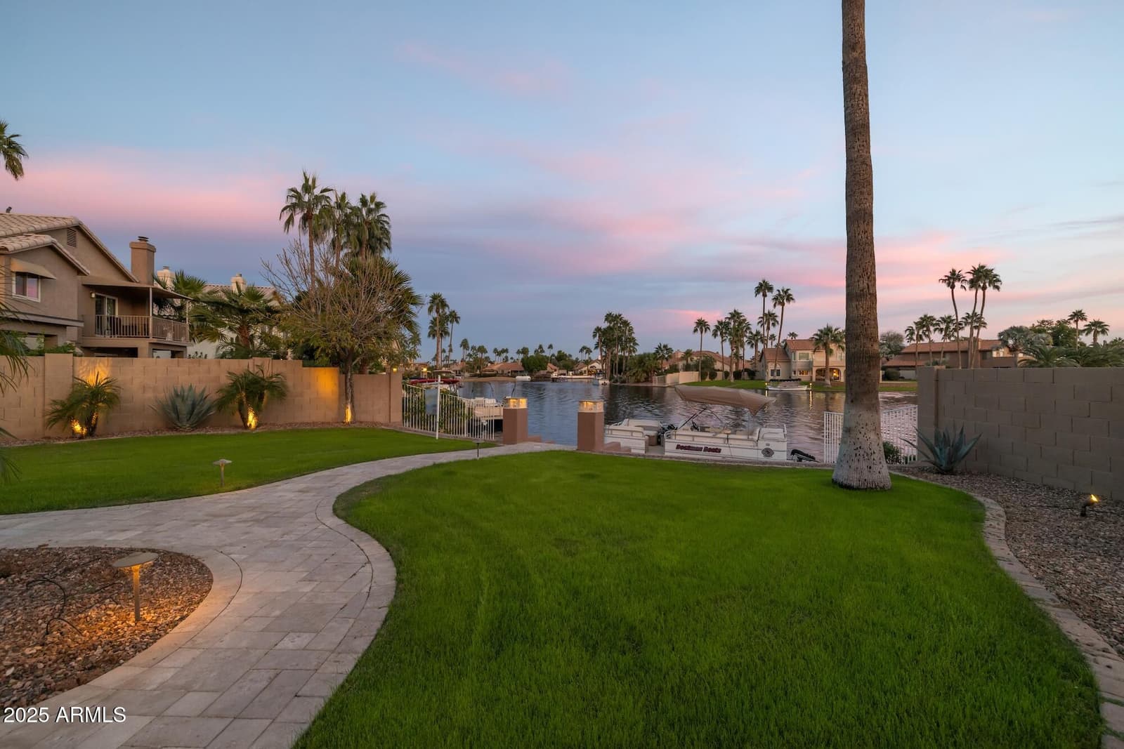 919 S PARADISE Drive, Gilbert, AZ 85233 — photo 48 of 70