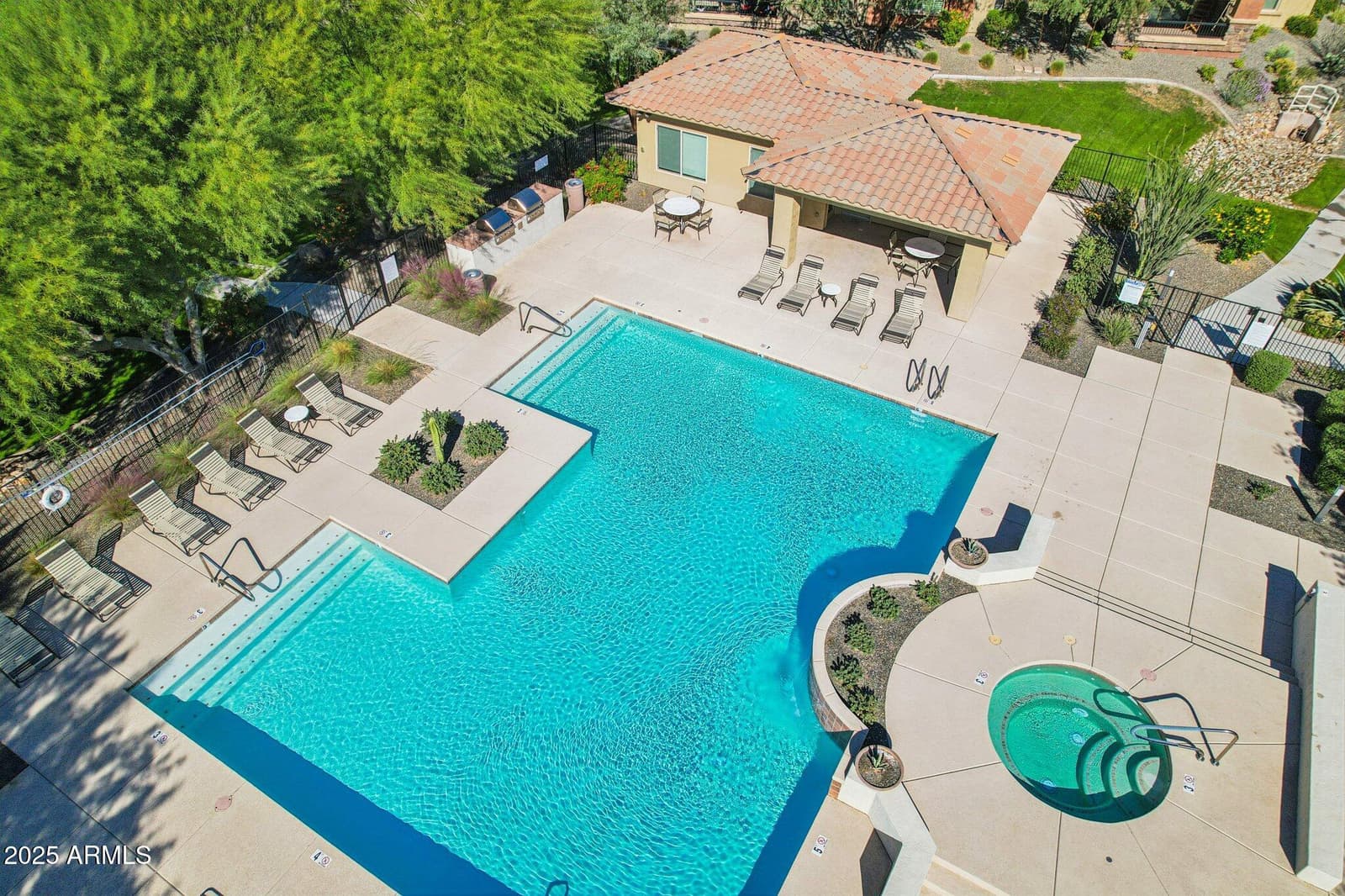 2425 W Bronco Butte Trail 2046, Phoenix, AZ 85085 — photo 30 of 54