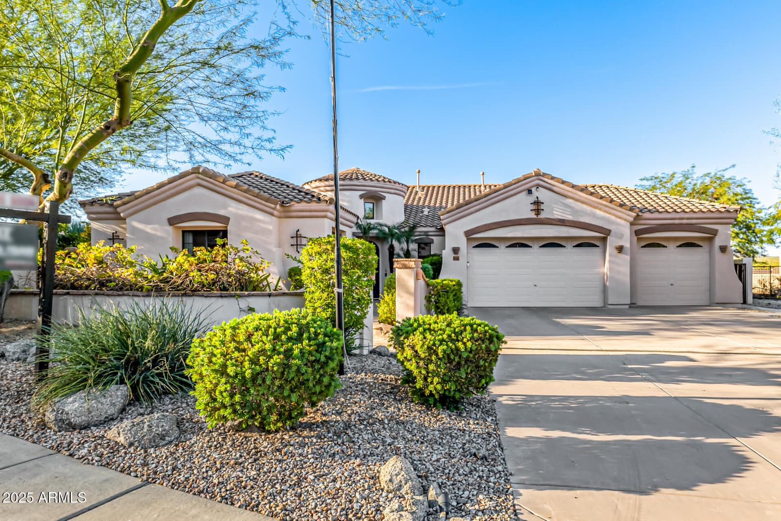 9762 E INGLEWOOD Circle, Mesa, AZ 85207 — photo 5 of 90