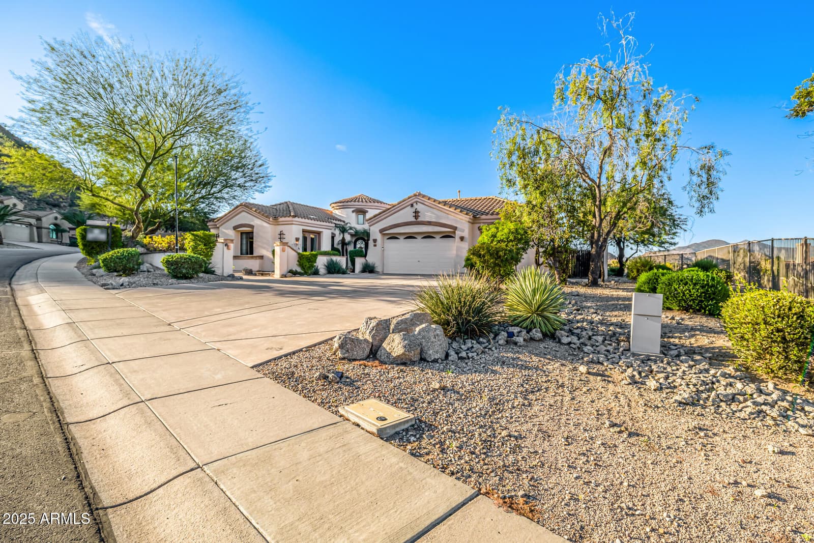9762 E INGLEWOOD Circle, Mesa, AZ 85207 — photo 6 of 90