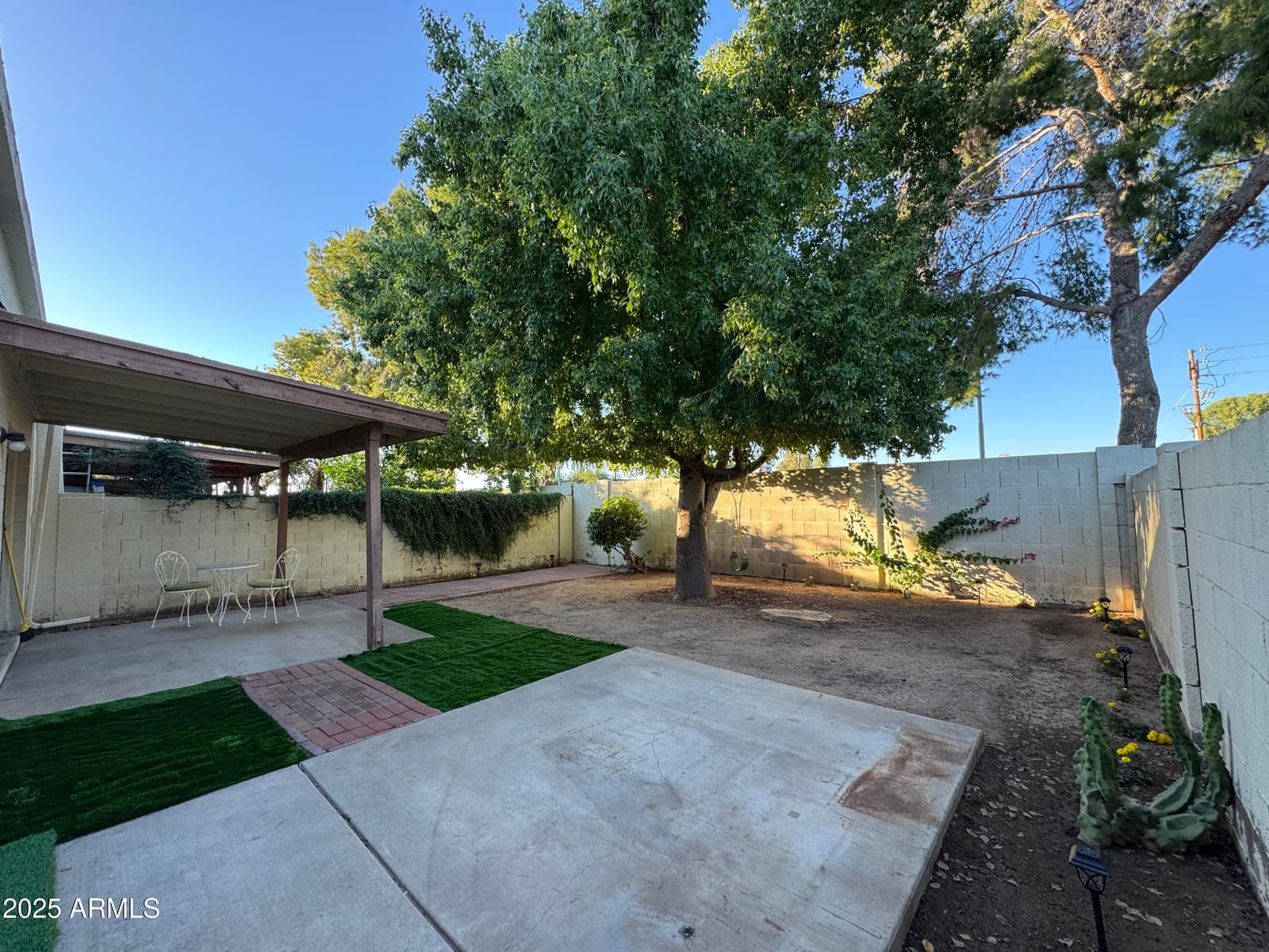 2404 W RUE DE LAMOUR Avenue, Phoenix, AZ 85029 — photo 27 of 34