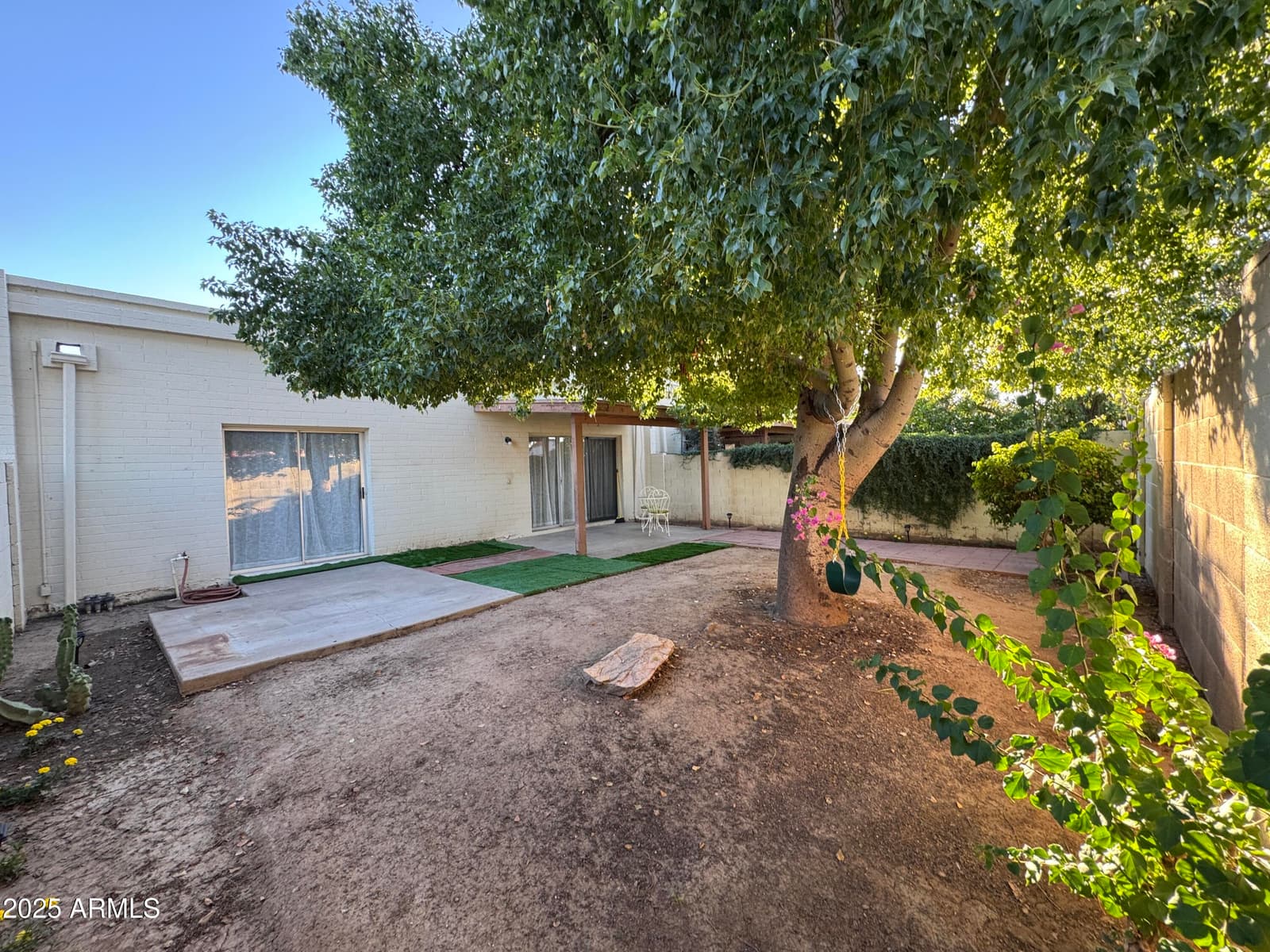2404 W RUE DE LAMOUR Avenue, Phoenix, AZ 85029 — photo 28 of 34