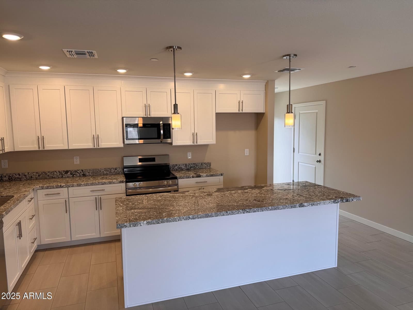 523 S PASADENA 115, Mesa, AZ 85210 — photo 6 of 14