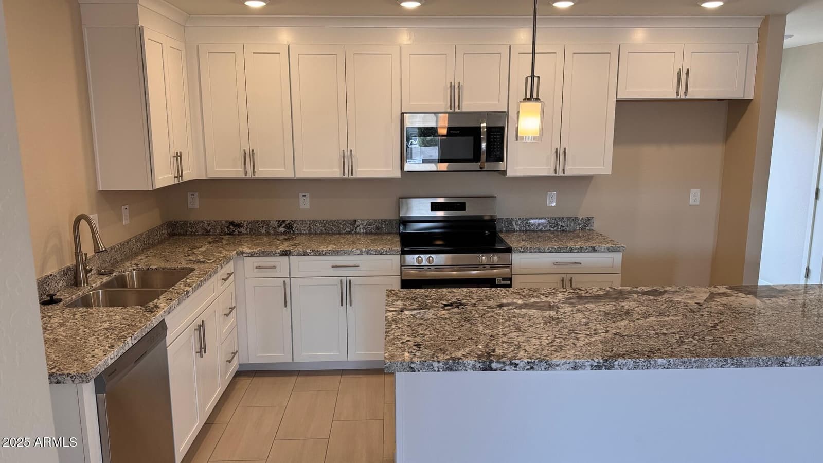 523 S PASADENA 114, Mesa, AZ 85210 — photo 4 of 14