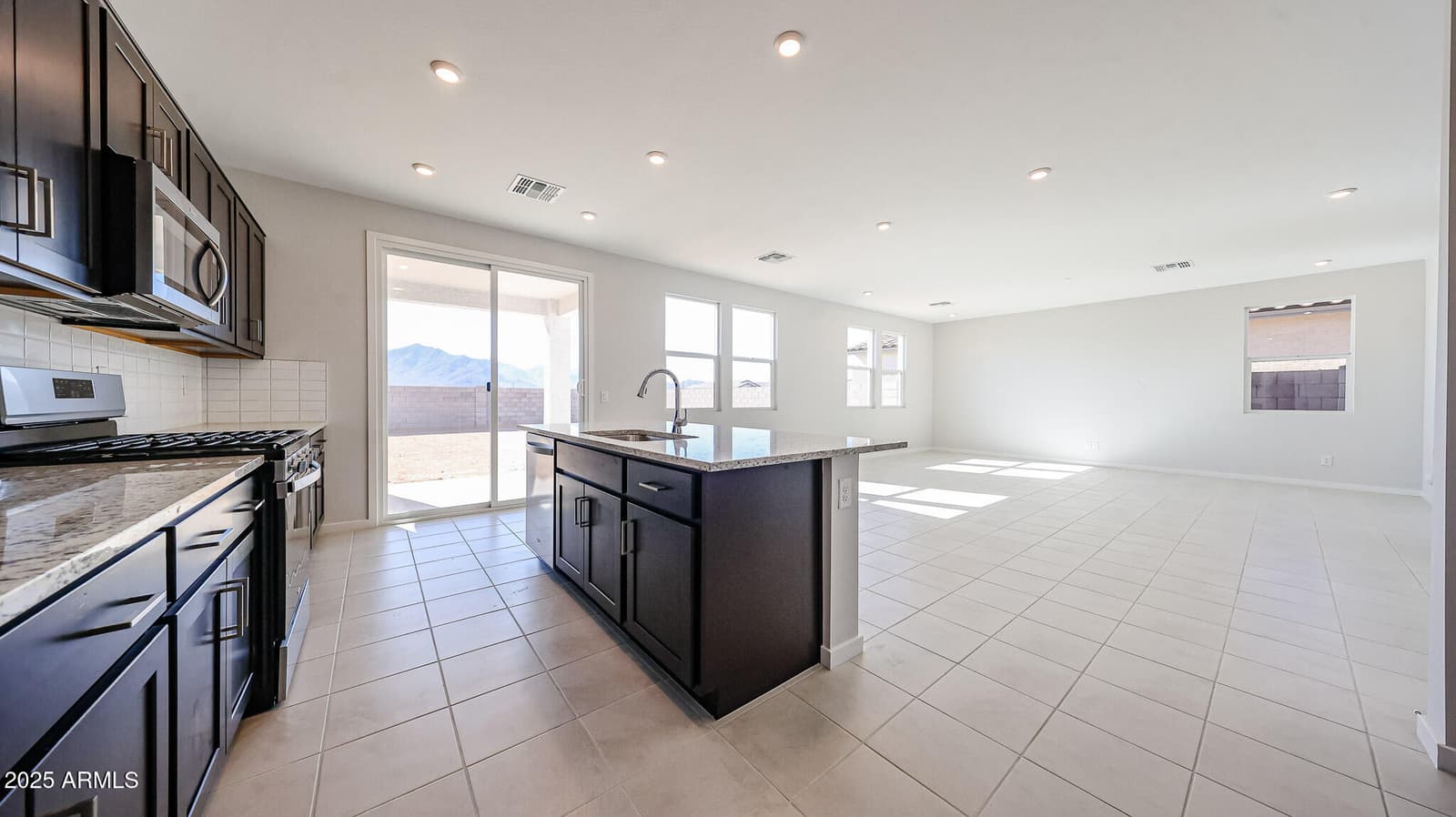 22975 W MONONA Lane, Surprise, AZ 85387 — photo 11 of 36
