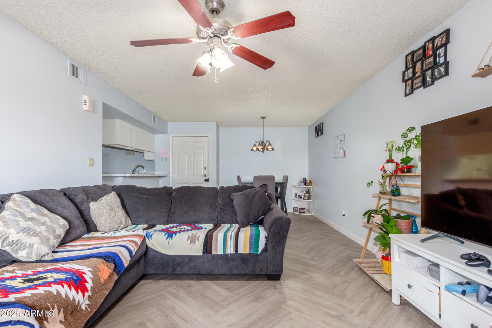 540 N MAY Street 2132, Mesa, AZ 85201 — photo 4 of 32