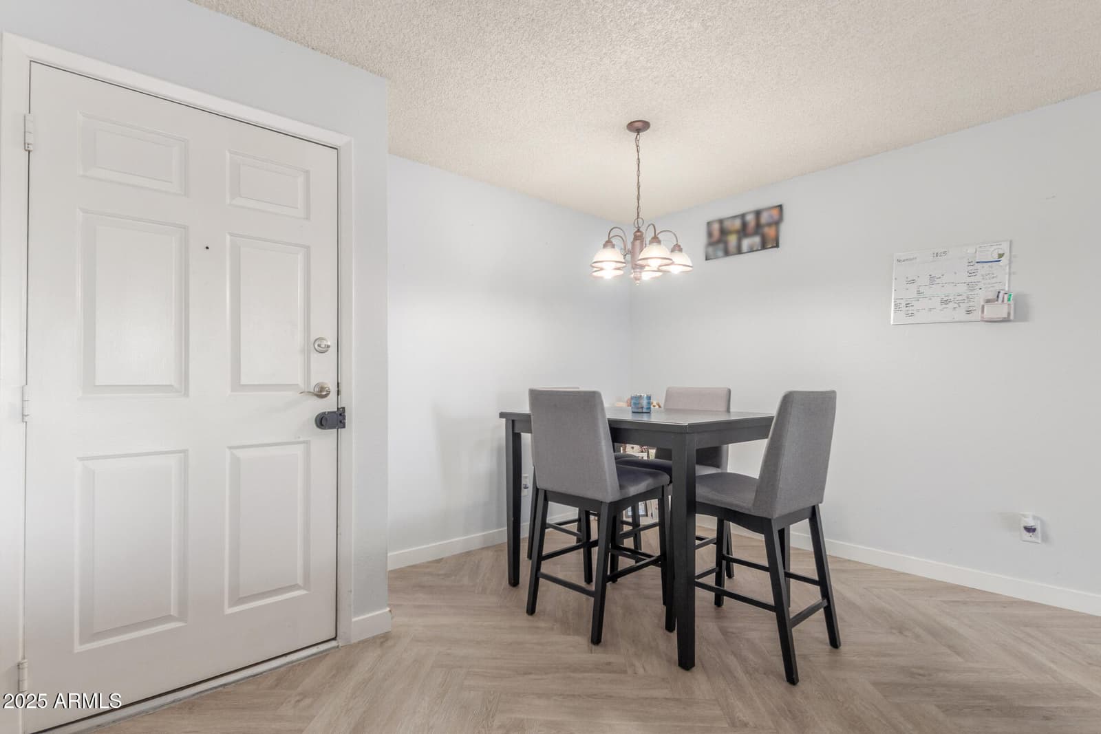 540 N MAY Street 2132, Mesa, AZ 85201 — photo 5 of 32