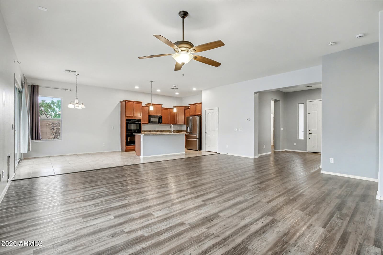 16528 N 181ST Drive, Surprise, AZ 85388 — photo 16 of 33
