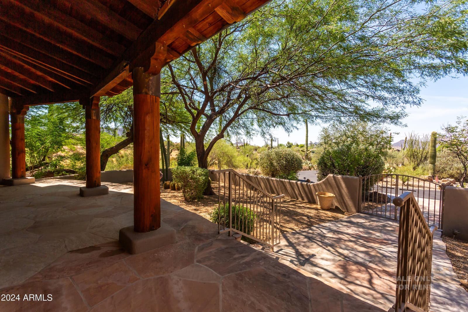 40777 N ECHO CANYON Drive, Cave Creek, AZ 85331 — photo 3 of 94
