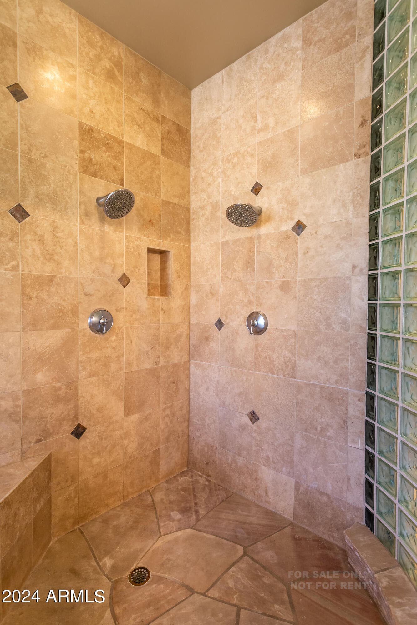 40777 N ECHO CANYON Drive, Cave Creek, AZ 85331 — photo 22 of 94