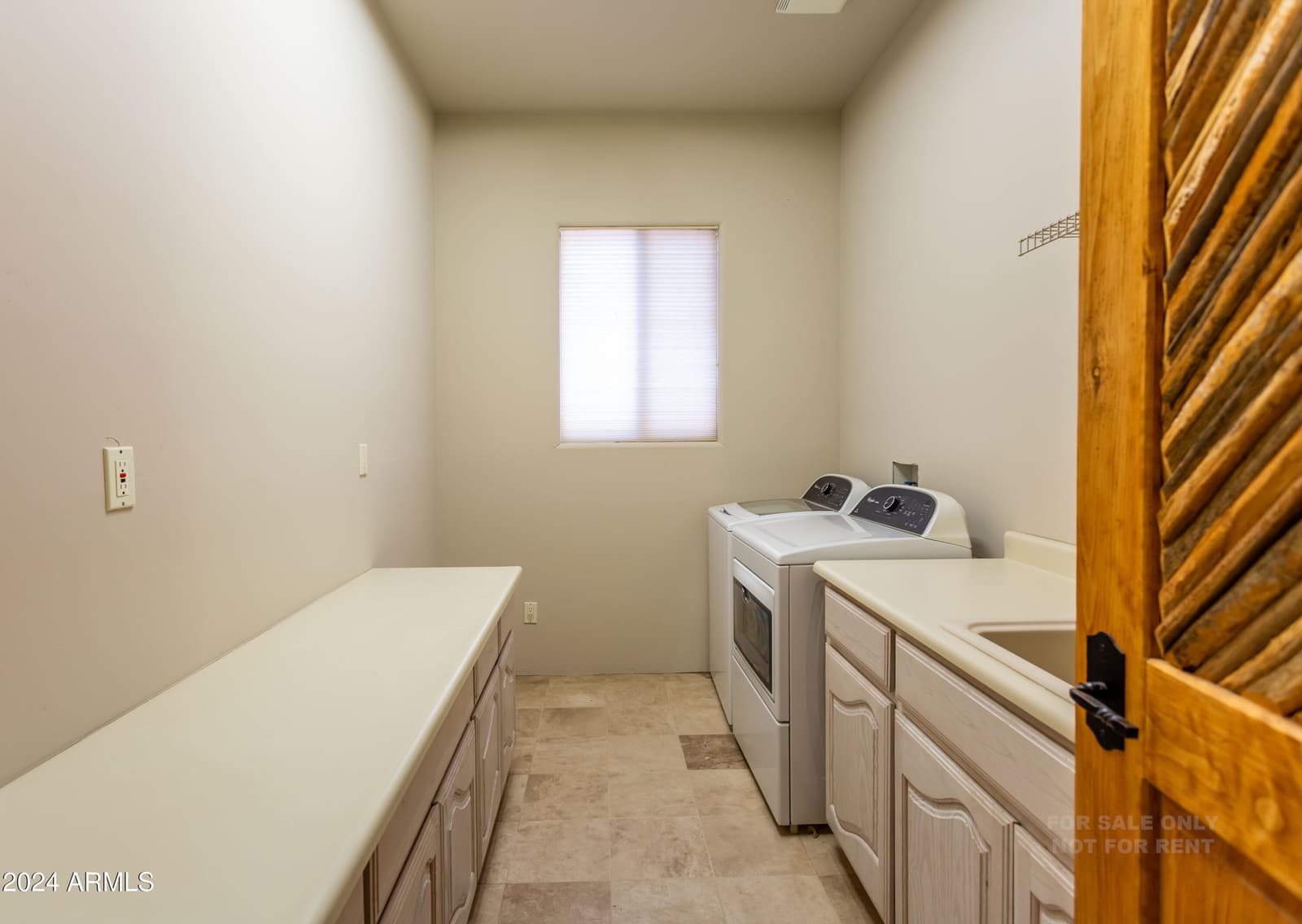 40777 N ECHO CANYON Drive, Cave Creek, AZ 85331 — photo 43 of 94