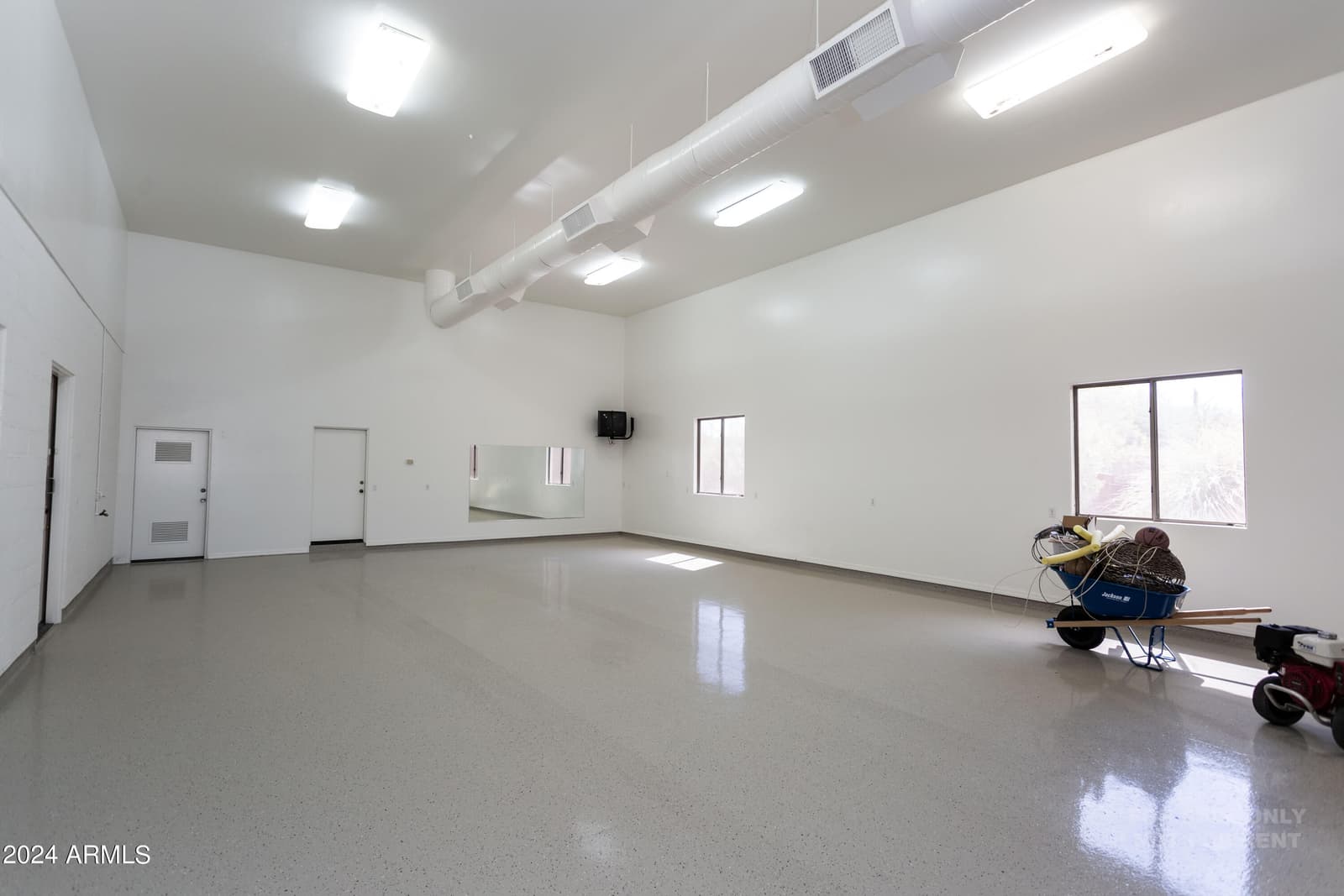 40777 N ECHO CANYON Drive, Cave Creek, AZ 85331 — photo 49 of 94