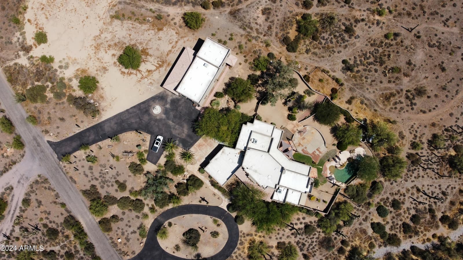 40777 N ECHO CANYON Drive, Cave Creek, AZ 85331 — photo 82 of 94