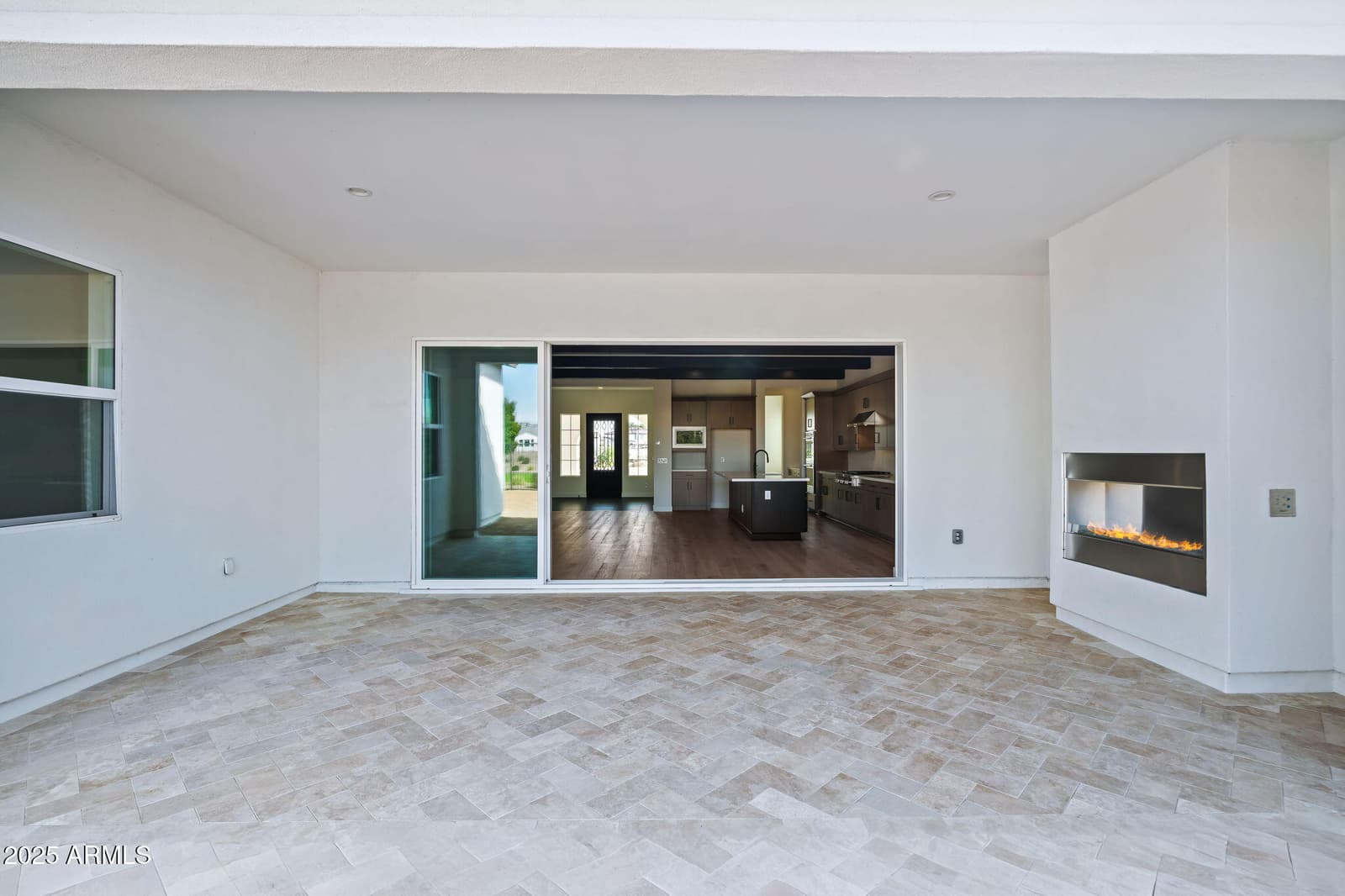 17568 W CRAWFORDSVILLE Drive, Surprise, AZ 85388 — photo 6 of 58