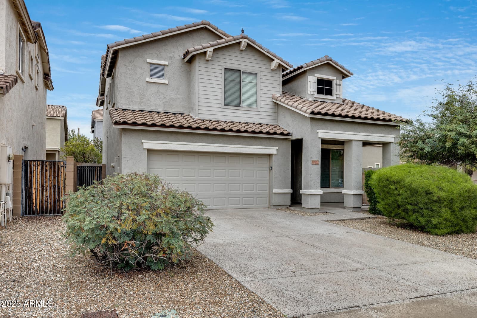 17602 W MANDALAY Lane, Surprise, AZ 85388 — photo 6 of 44