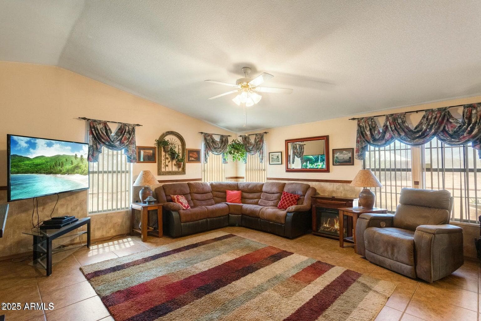 5780 S Mescalero Road, Hereford, AZ 85615 — photo 3 of 45