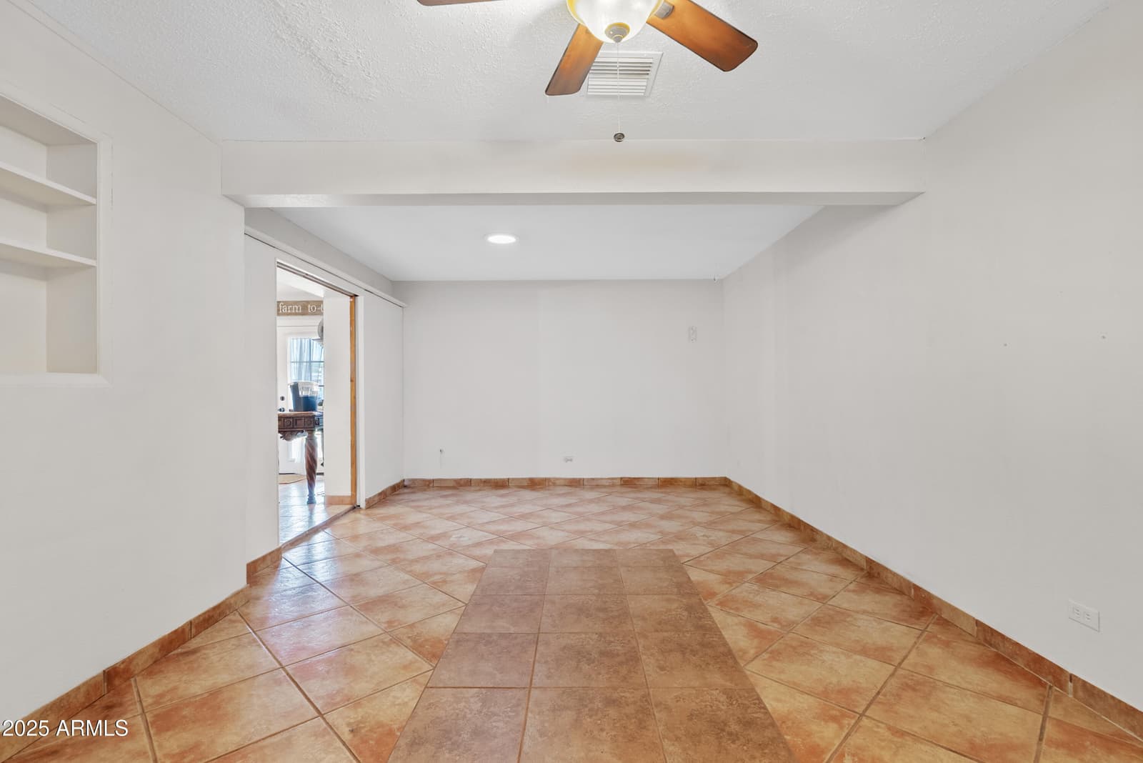 583 W WILSON Avenue, Coolidge, AZ 85128 — photo 3 of 39
