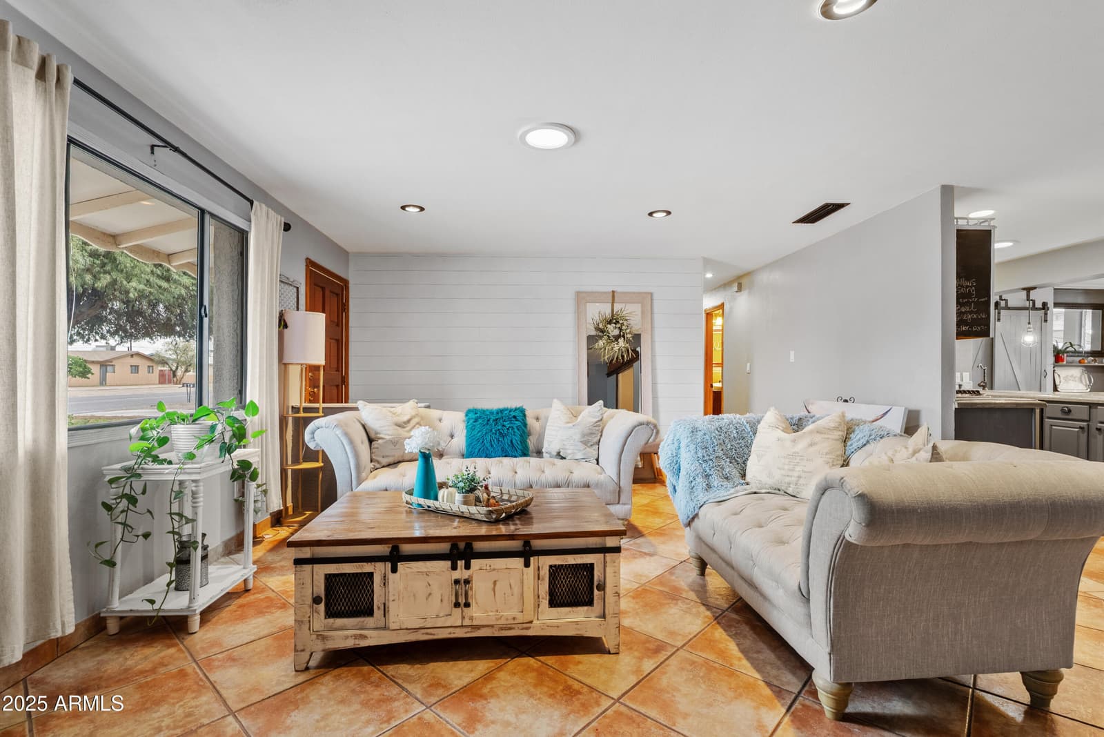 583 W WILSON Avenue, Coolidge, AZ 85128 — photo 7 of 39
