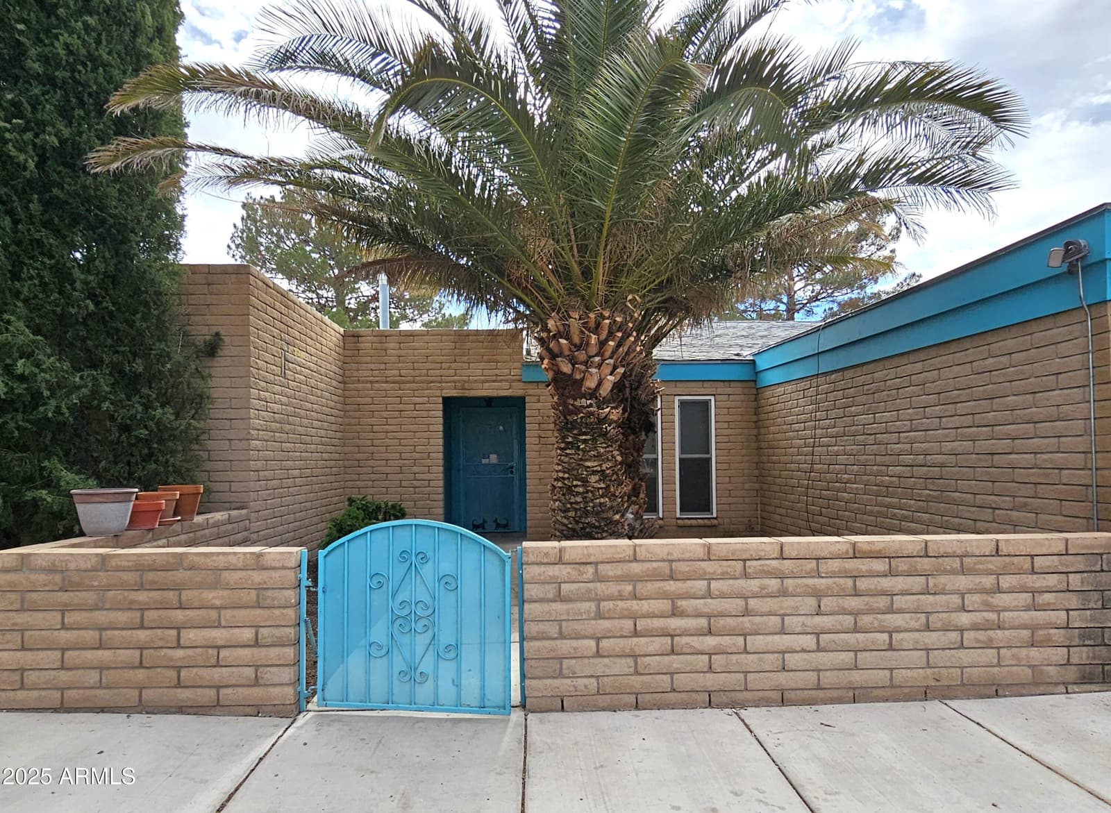 332 PRAIRIE Street, Sierra Vista, AZ 85635 — photo 2 of 21