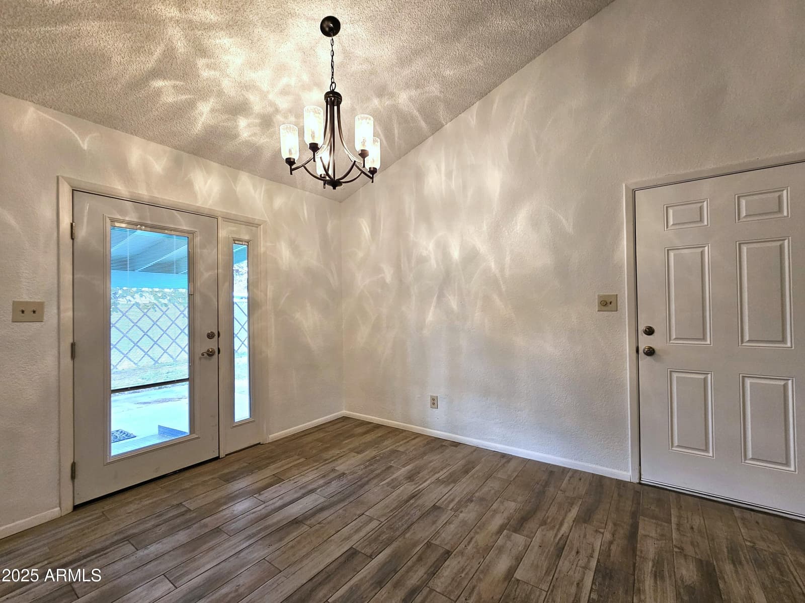 332 PRAIRIE Street, Sierra Vista, AZ 85635 — photo 8 of 21