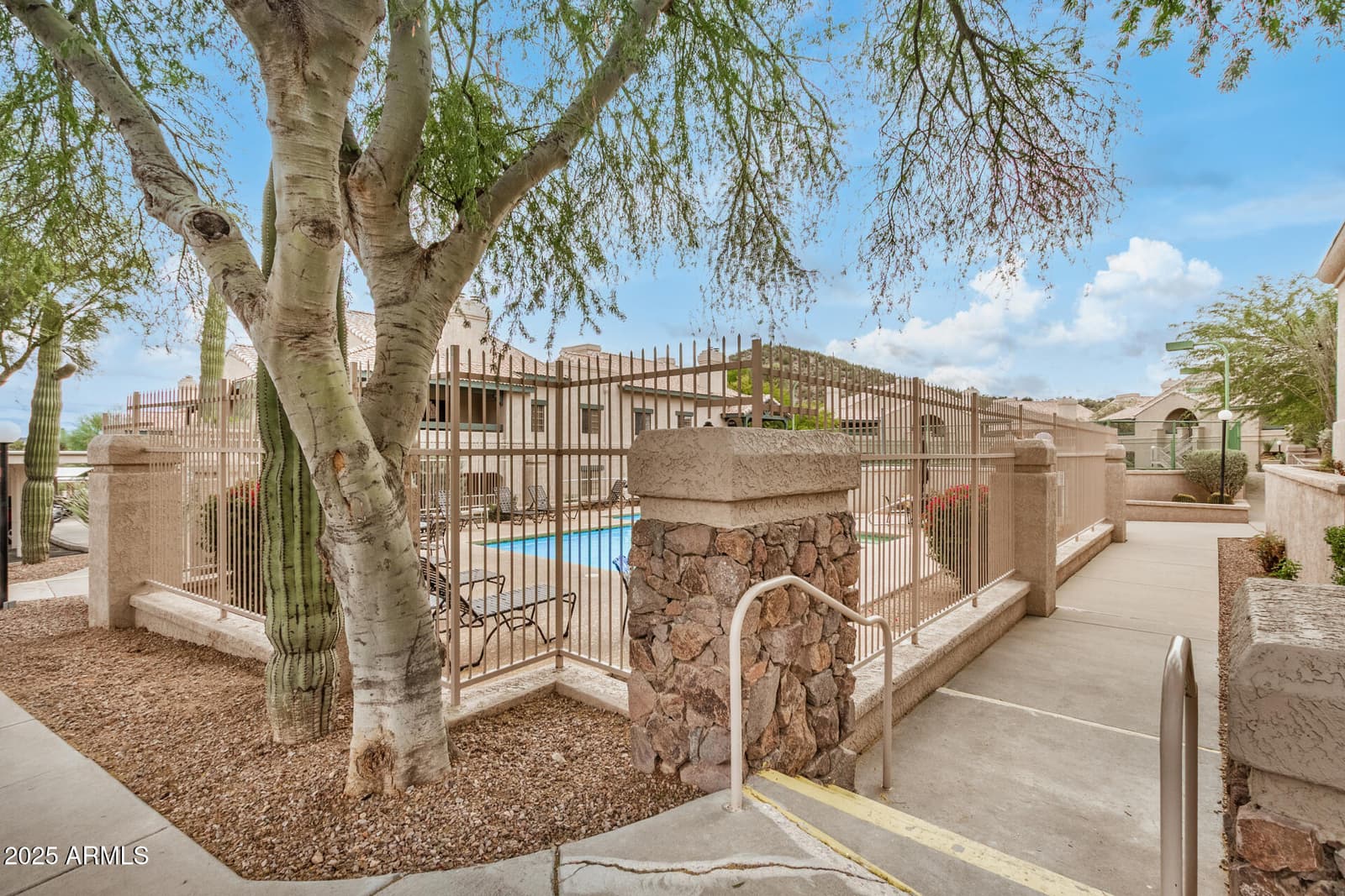101 S PLAYERS CLUB Drive 22201, Tucson, AZ 85745 — photo 28 of 32
