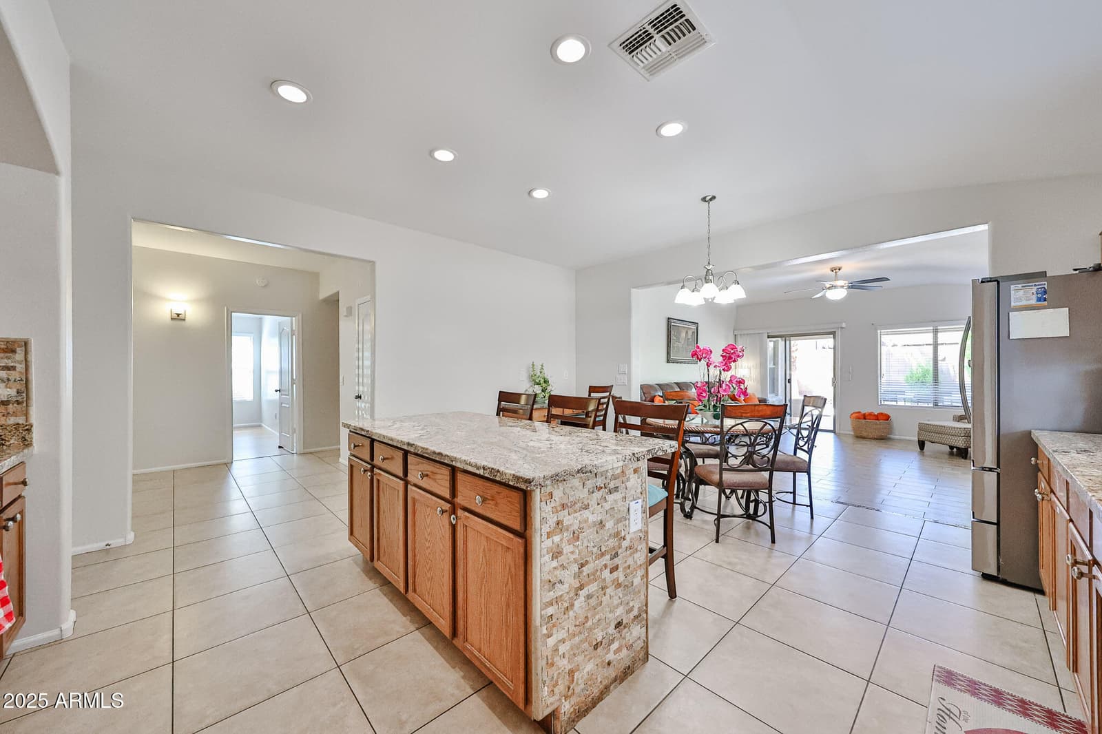 17648 W VOLTAIRE Street, Surprise, AZ 85388 — photo 13 of 50