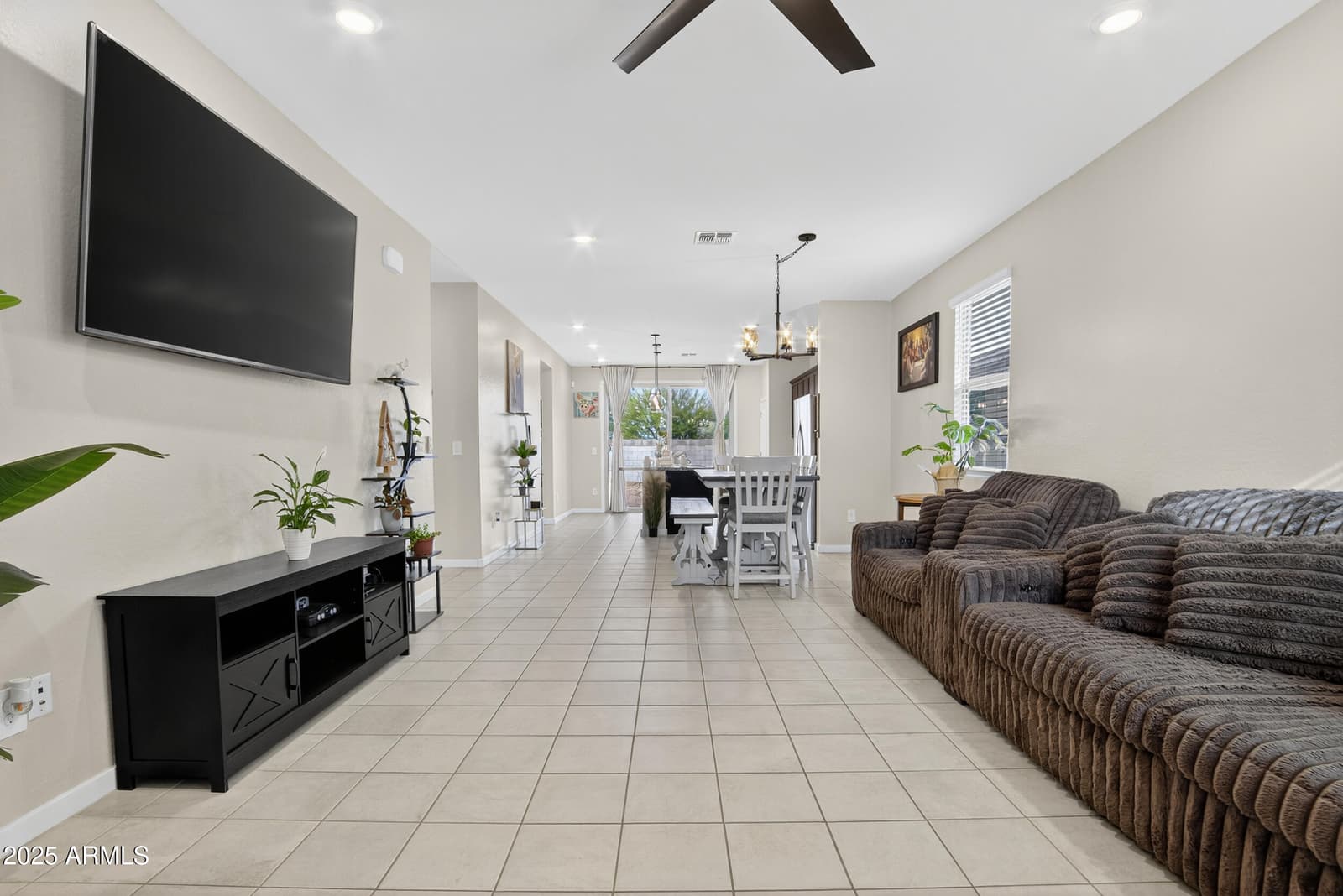 19090 N SILVER DOG Way, Maricopa, AZ 85138 — photo 11 of 33