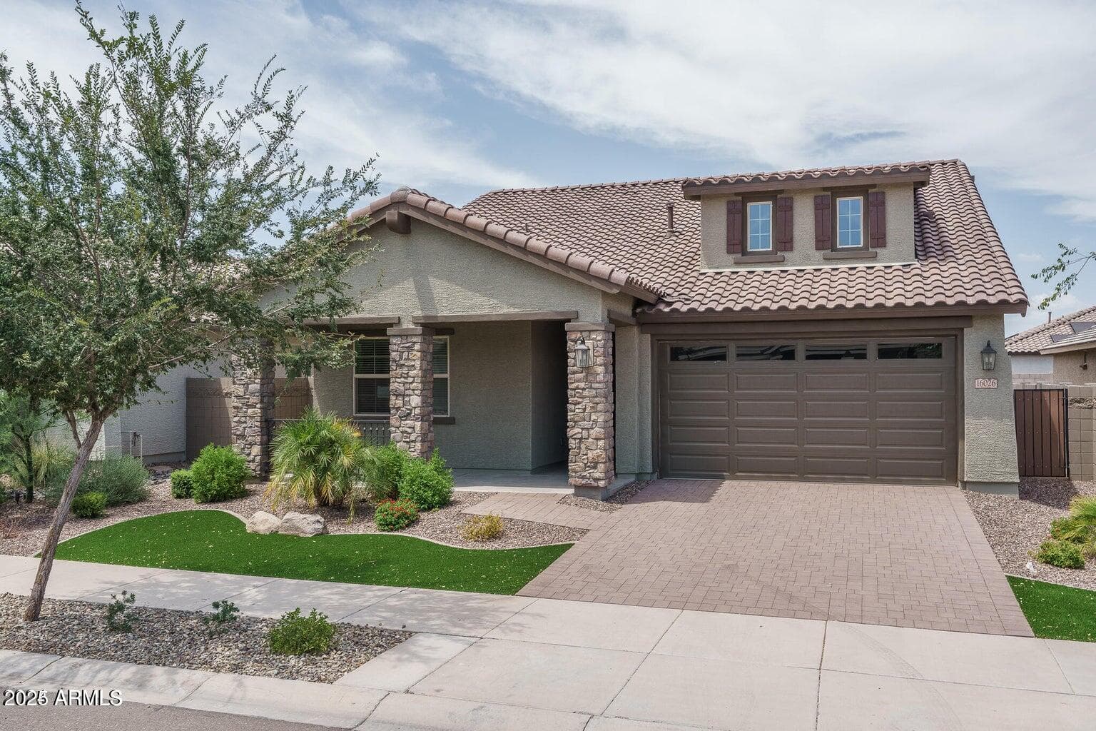 16026 W Alameda Road, Surprise, AZ 85387 — photo 2 of 76