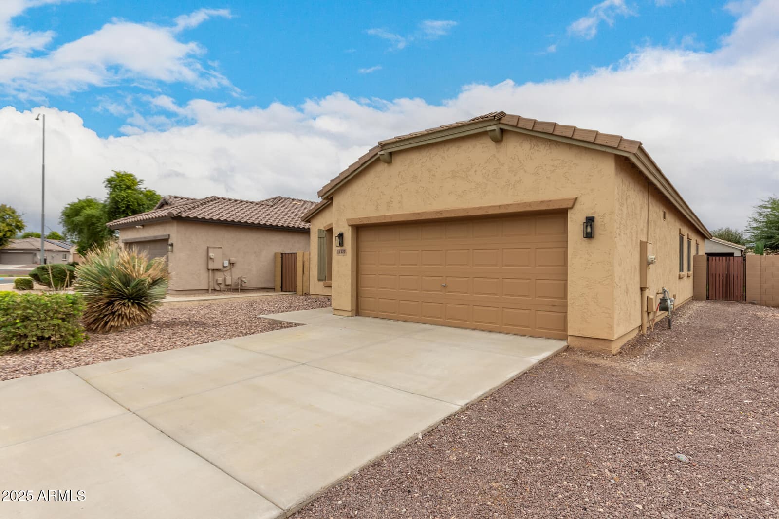 11137 E SUTTER Avenue, Mesa, AZ 85212 — photo 3 of 38