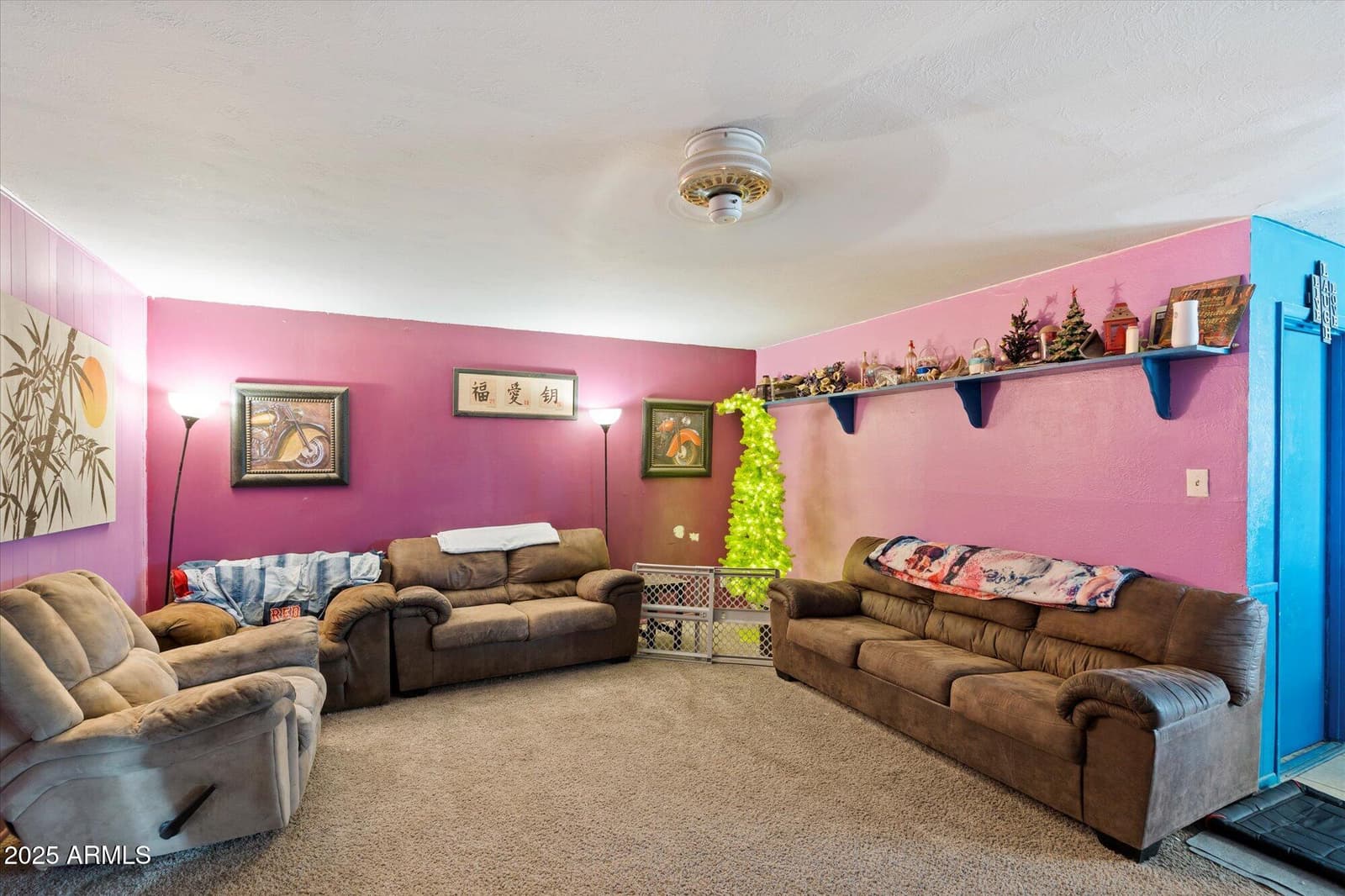 5423 W EARLL Drive, Phoenix, AZ 85031 — photo 9 of 18